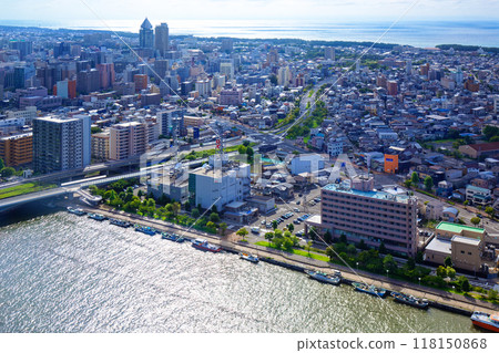 Toki Messe: View of the cityscape in the direction of NEXT21 and the Sea of Japan from the Befco Bakauke Observation Room Toki Messe: View of the cityscape in the direction of NEXT21 and the Sea of Japan from the Befco Bakauke Observation Room 118150868