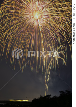 煙火和輕軌 118151547