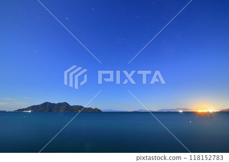 View of Yamaguchi Prefecture from Etajima at night 118152783