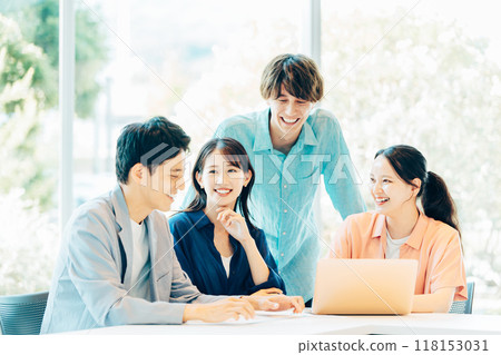 Business person meeting in the office Business person meeting in the office 118153031