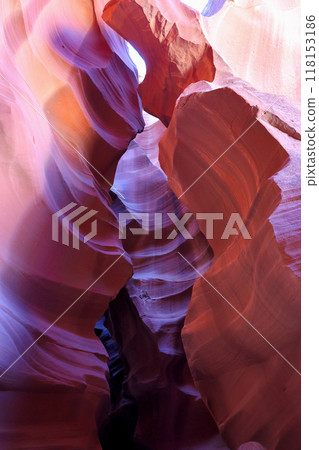 Fantastic Antelope Canyon 118153186