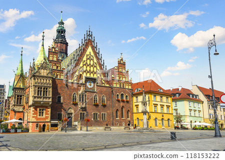 Town Hall in Wroclaw 118153222