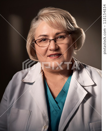 Portrait of a Woman Doctor in Lab Coat 118154834