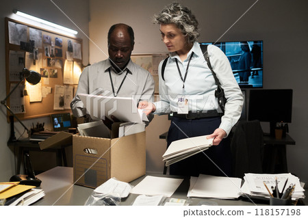 Inspecting Documents in an Office During an Investigation Inspecting Documents in an Office During an Investigation 118157198