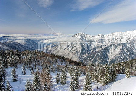 從新穗高索道觀景台欣賞壯麗的冬季景色 118157272