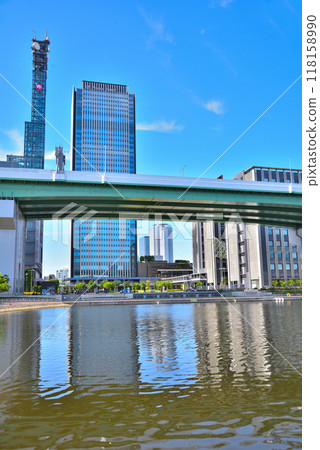 <Aichi Prefecture> Nagoya cityscape: skyscrapers and Nakagawa Canal <Aichi Prefecture> Nagoya cityscape: skyscrapers and Nakagawa Canal 118158990