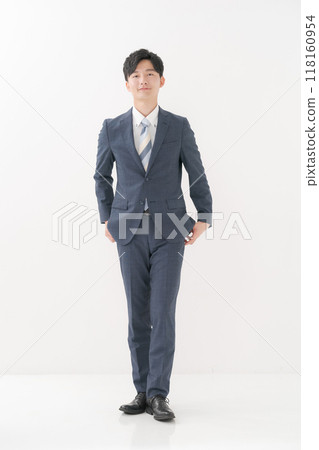 Standing man in suit 118160954