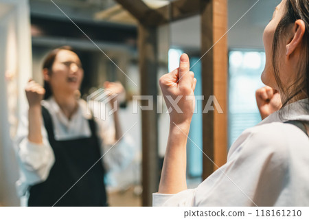 理髮師 美髮師 美女藝術家 118161210