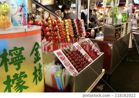 Taiwan night market/food stall image 118162022