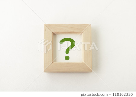 Framed question mark symbol 118162330