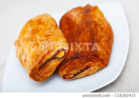 Napolitana with meat and cheese 118162415