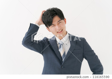 商人抱著他的頭 118165590