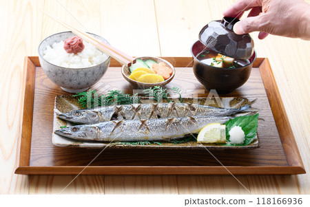 Salt-baked set meal of saury Salt-baked set meal of saury 118166936