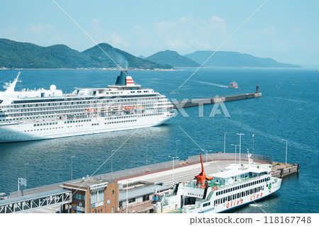 Asuka II entering Takamatsu Port (photographed in August 2024) 118167748