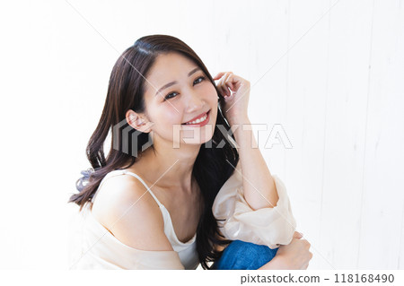 Female portrait 118168490