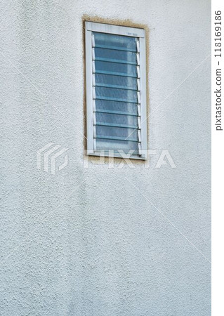 Exterior wall painting 118169186