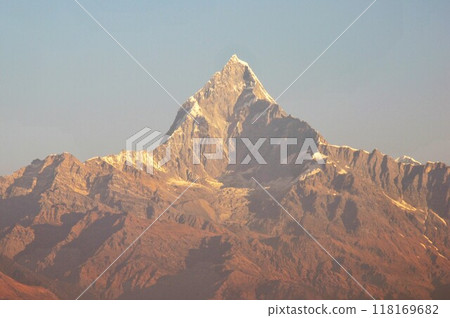 尼泊爾、博卡拉、喜馬拉雅山、Machhapuchhre 尼泊爾、博卡拉、喜馬拉雅山、Machhapuchhre 118169682