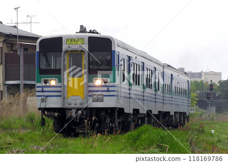 Old diesel cars (Kiha 38 + Kiha 37) that ran on the Kururi Line Old diesel cars (Kiha 38 + Kiha 37) that ran on the Kururi Line 118169786