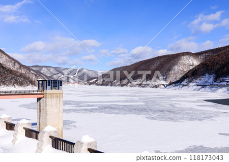 Lake Higashidaisetsu completely frozen over in Shintoku, Hokkaido [January] 118173043