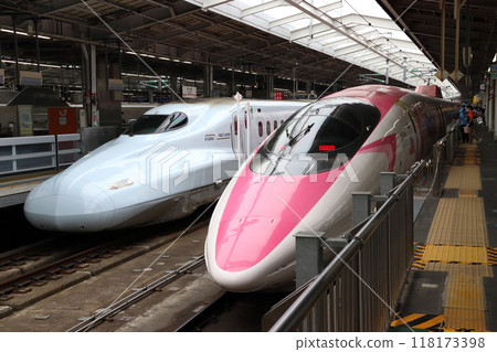 Sanyo Shinkansen 500 Series (Hello Kitty Shinkansen) Sanyo Shinkansen 500 Series (Hello Kitty Shinkansen) 118173398