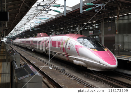 Sanyo Shinkansen 500 Series (Hello Kitty Shinkansen) Sanyo Shinkansen 500 Series (Hello Kitty Shinkansen) 118173399