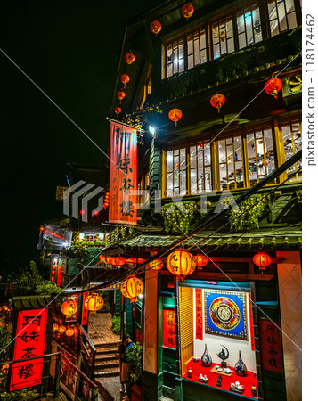 台灣九份 118174462