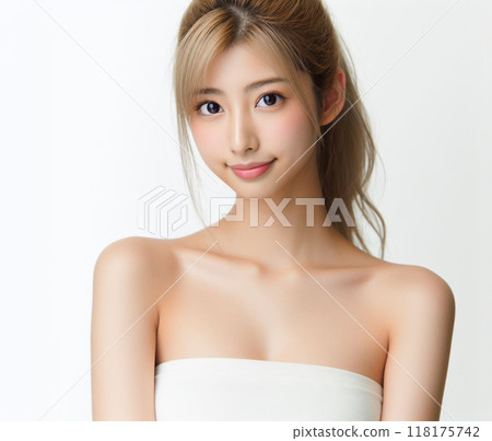 白色抹胸的美麗女人 118175742