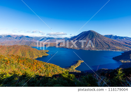 從栃木縣日光市半月山眺望的壯麗景色 118179004