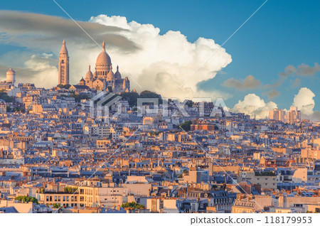 Sacred Heart of Montmartre located on the top of Montmartre hill in Paris, France 118179953