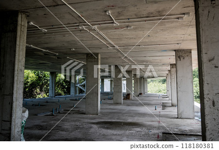 A new modern multi-storey residential building under construction A new modern multi-storey residential building under construction 118180381