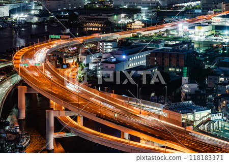 Night highway Night highway 118183371