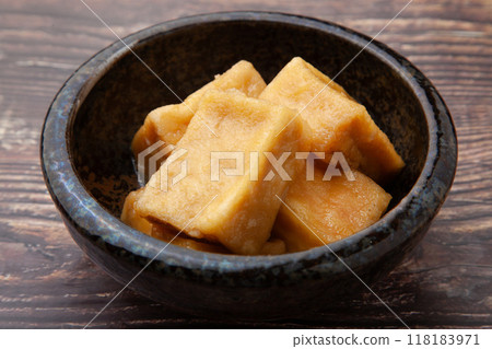 Deep-fried simmered freeze-dried tofu Deep-fried simmered freeze-dried tofu 118183971