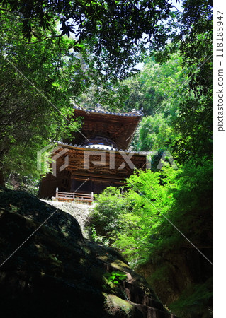 [Kagawa Prefecture] The pagoda at Yatani-ji Temple (Senju-in, Mount Kengozan), the 71st temple of the Shikoku Pilgrimage 118185947