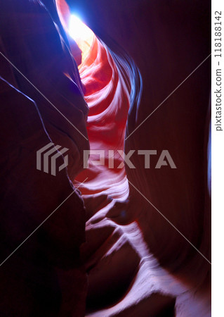 Fantastic Antelope Canyon 118188142