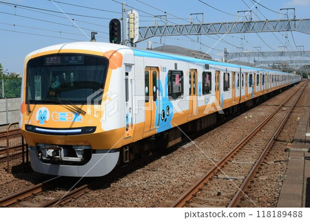 Odakyu 5000 Series 2nd Generation 5055F Mokoron Odakyu 5000 Series 2nd Generation 5055F Mokoron 118189488