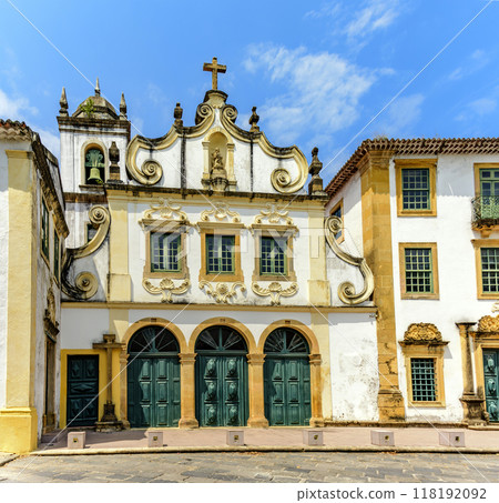 Historic 17th century baroque church Historic 17th century baroque church 118192092