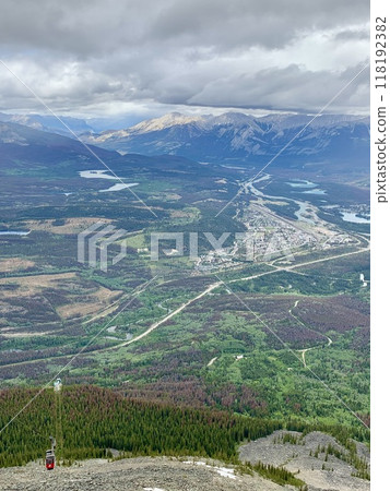 從 Skytram 頂部看到賈斯珀市 從 Skytram 頂部看到賈斯珀市 118192382