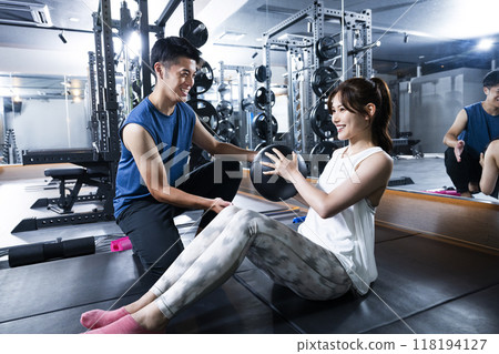 個人訓練健身球 118194127