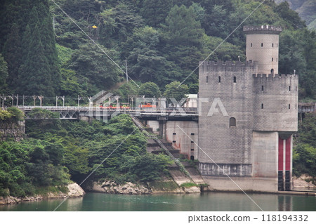 新柳原發電廠 黑部峽谷鐵道1 新柳原發電廠 黑部峽谷鐵道1 118194332