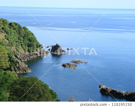 The scenic coastline of Kamairi on the Tango Peninsula The scenic coastline of Kamairi on the Tango Peninsula 118195150