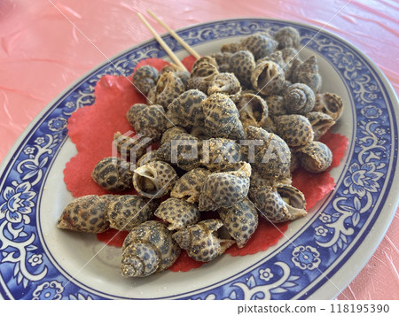 在富基漁港的海鮮餐廳拍攝美味的烤海螺 118195390