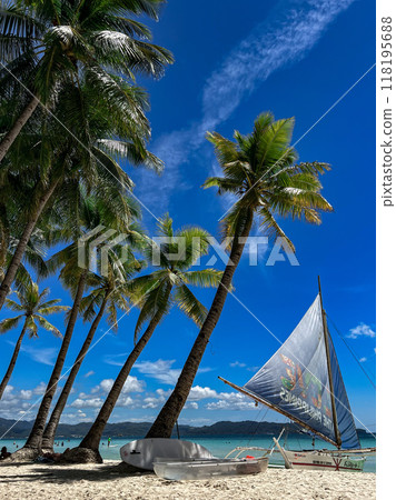 Sailing boat on the White beach, Boracay island. High quality photo. Copy space 118195688