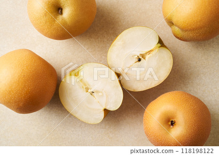 Halved pear, Housui, Chiba Prefecture 118198122