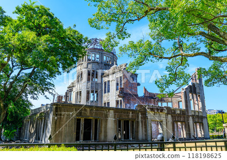 Summer Atomic Bomb Dome Hiroshima City, Hiroshima Prefecture 118198625