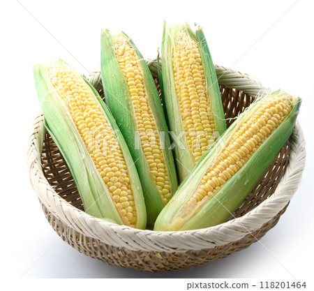 Fresh corn 118201464