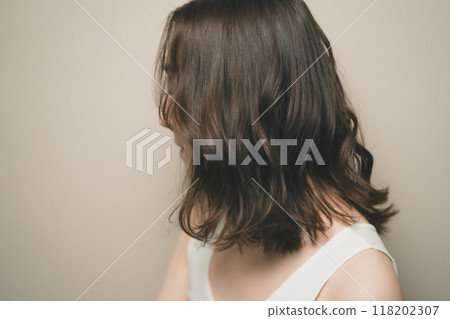 female, lady, woman 118202307