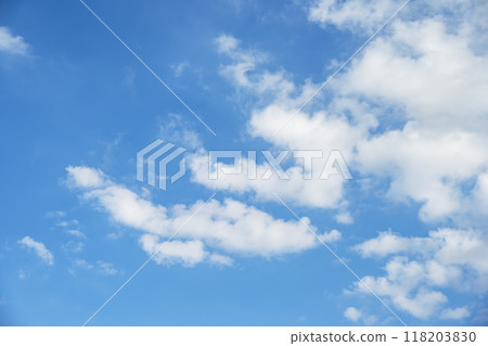 秋天的天空 藍天 晴朗的天空 素材 九月 秋天的天空 藍天 晴朗的天空 素材 九月 118203830