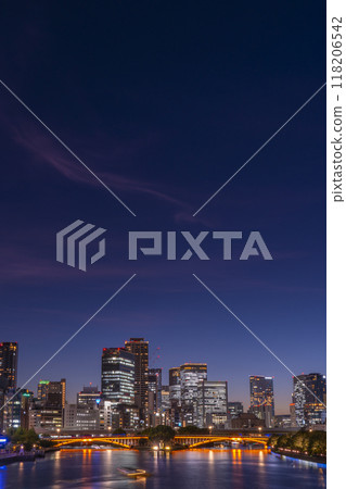 從天滿橋魔法時刻欣賞中之島的美麗景色 118206542