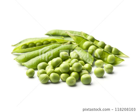 Heap of green peas on white backgrounds Heap of green peas on white backgrounds 118208103
