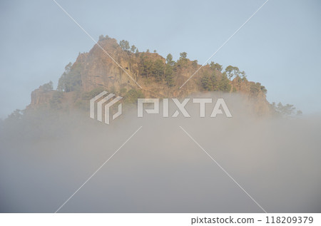 Morro de La Negra cliff in the fog. 118209379